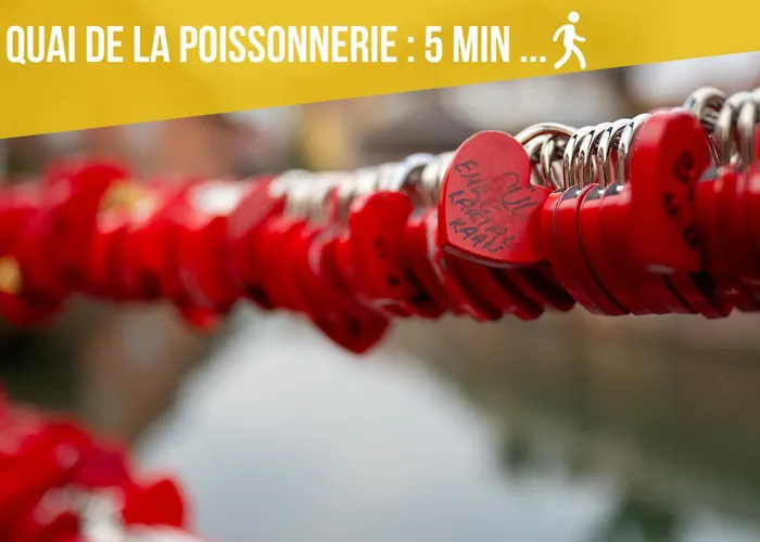 Bretzel Bed Petite Venise Bed In Shared Center Wi-fi Alojamento de Acomodação e Pequeno-almoço 3*